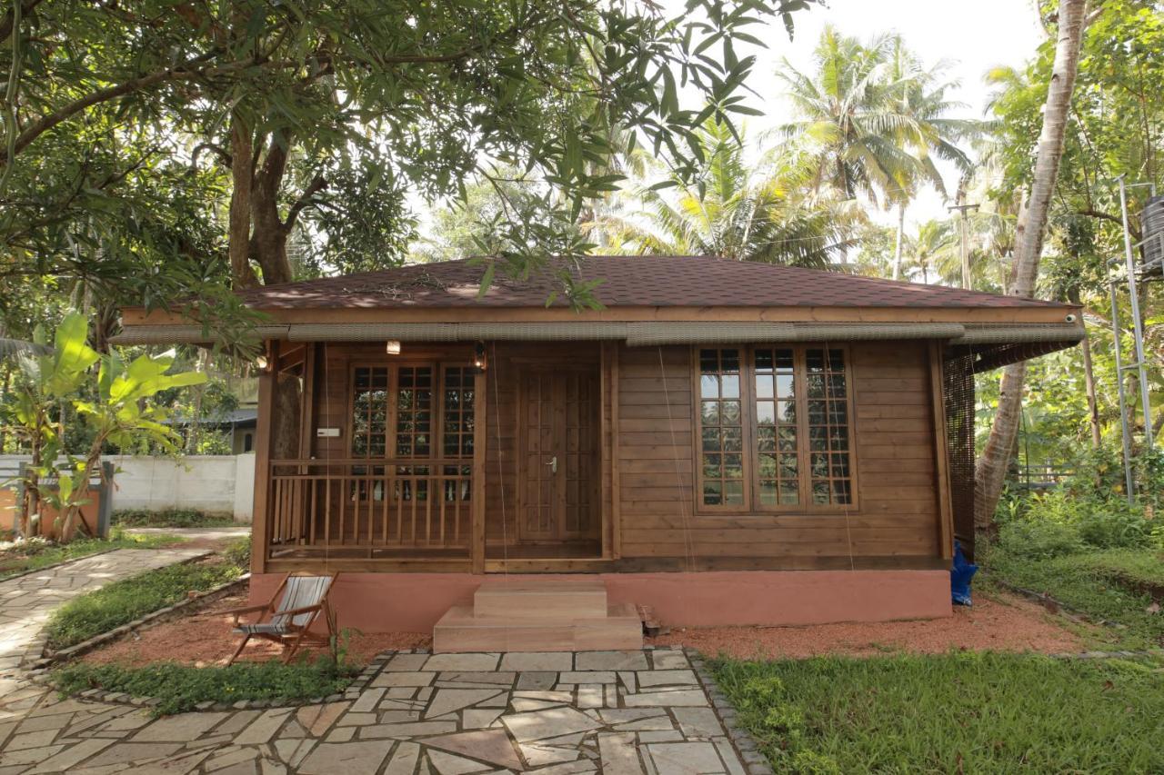 Greenchromide Homestays Mundrothuruth Exterior photo