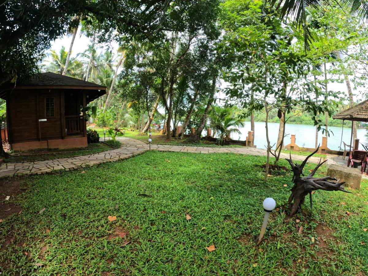 Greenchromide Homestays Mundrothuruth Exterior photo