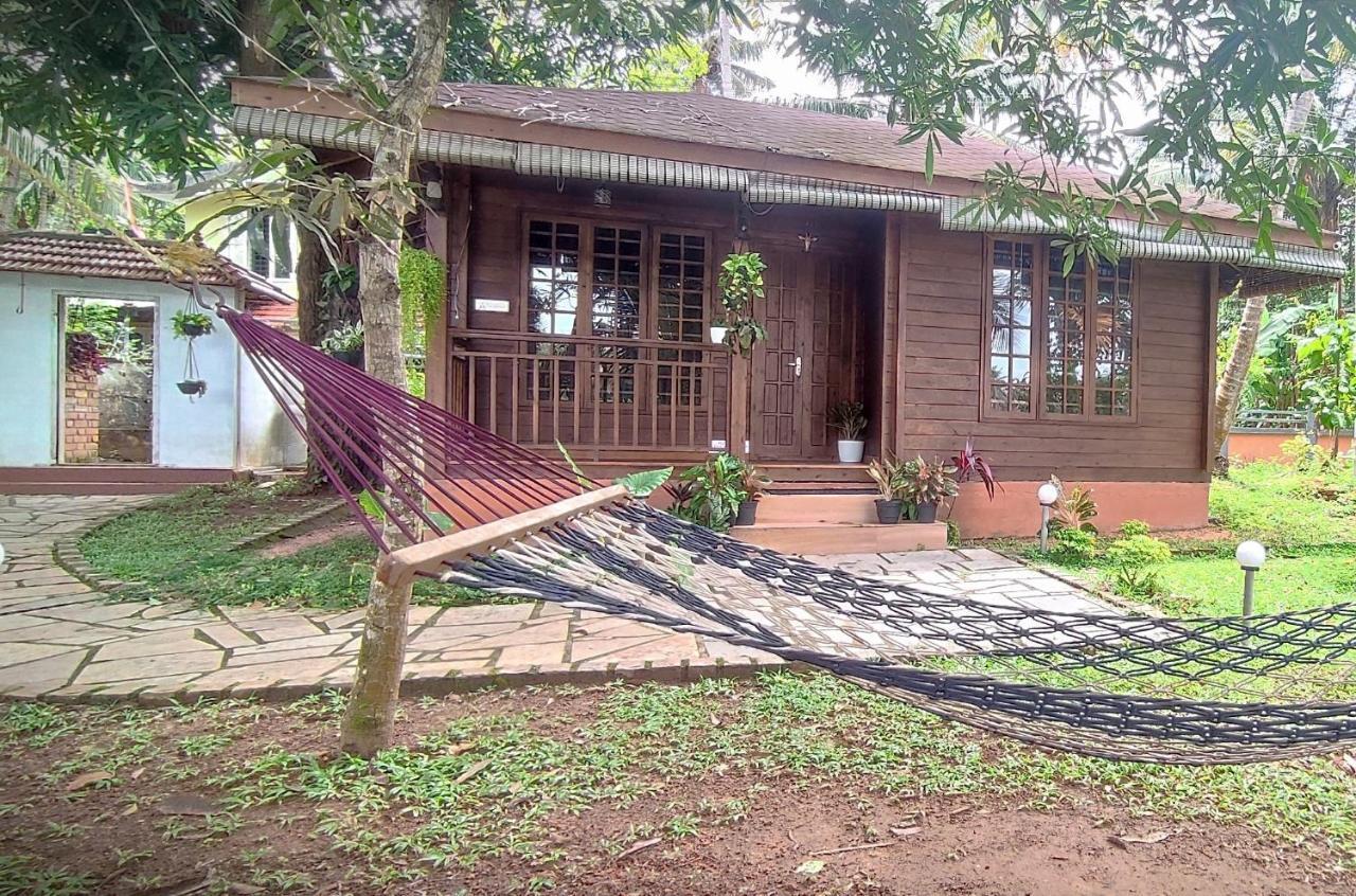 Greenchromide Homestays Mundrothuruth Exterior photo